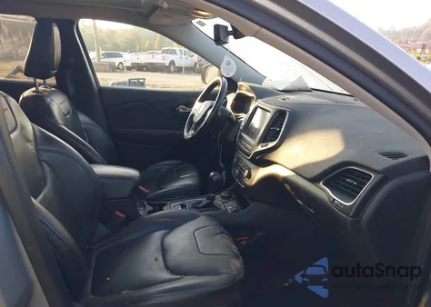 2019 Jeep Cherokee Trailhawk Elite 4X4 z USA, uszkodzony, nr VIN 1C4PJMBX0KD315325